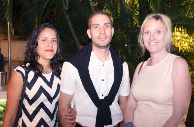 Vernissage<br>DOSS expose à Saint-Denis Vernissage<br>DOSS expose à Saint-Denis