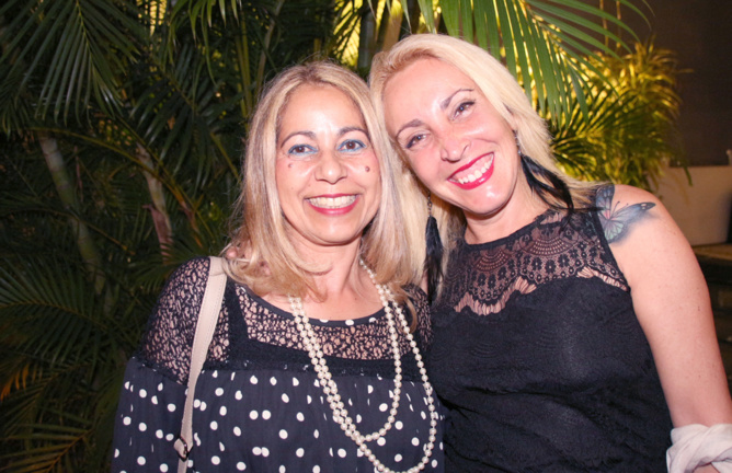 Vernissage<br>DOSS expose à Saint-Denis Vernissage<br>DOSS expose à Saint-Denis