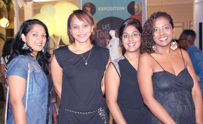 Vernissage<br>DOSS expose à Saint-Denis Vernissage<br>DOSS expose à Saint-Denis