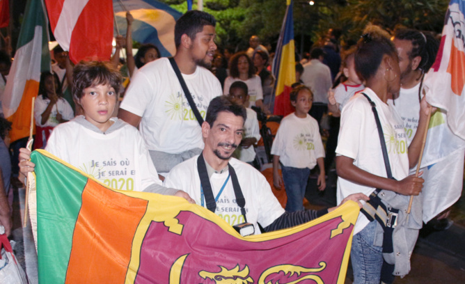 Marché de nuit à Saint-Denis<br>Sur des airs de samba...