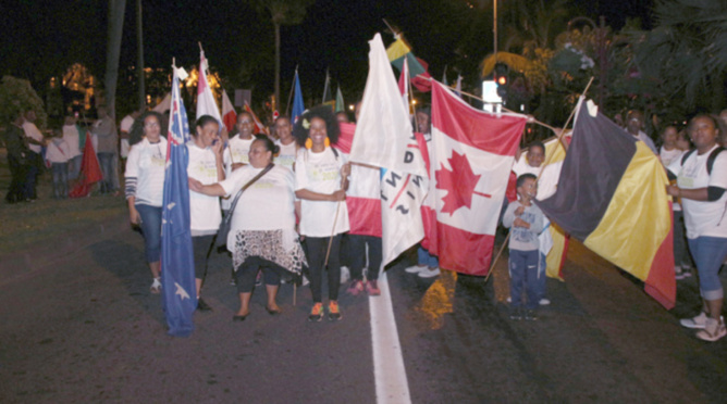 Marché de nuit à Saint-Denis<br>Sur des airs de samba... Marché de nuit à Saint-Denis<br>Sur des airs de samba...