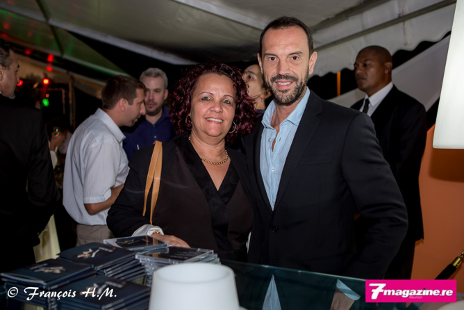 Première FNAC à Jumbo Saint-Pierre Première FNAC à Jumbo Saint-Pierre