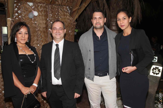 Stéphane Fouassin, le président de l'IRT (avec la cravate), était présent Stéphane Fouassin, le président de l'IRT (avec la cravate), était présent