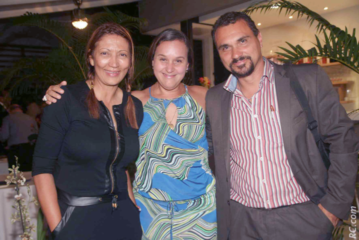 Javel Dijoux, organisateur de voyage, Anita Thiebert,  et Brigitte Carpanatale, respectivement agent d'escale et Chef de Service au Syndicat Mixte de Pierrefonds