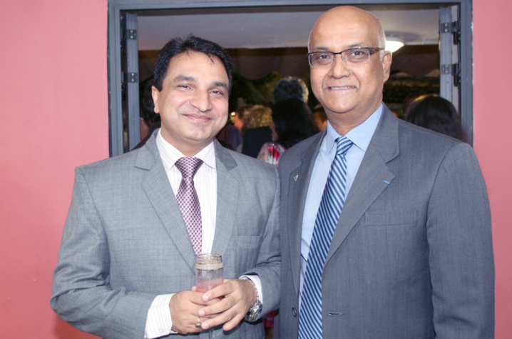 Sanjeev Bhati et Marie-Joseph Malé, président d'Air Austral Sanjeev Bhati et Marie-Joseph Malé, président d'Air Austral