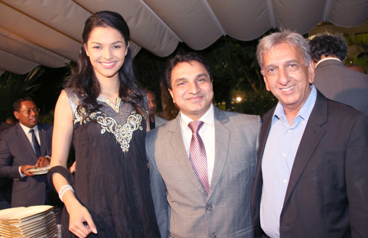 Azuima Issa, Sanjeev Bhati et Aziz Patel Azuima Issa, Sanjeev Bhati et Aziz Patel