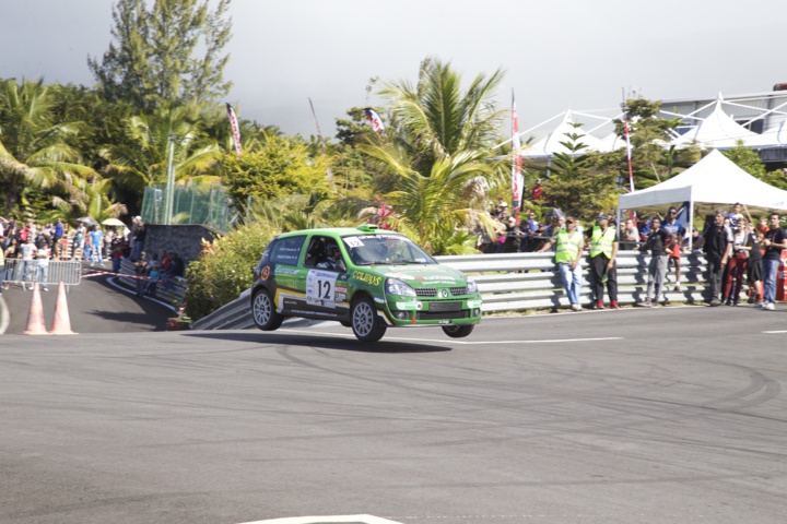 Stéphane Sam-Caw-Freve remporte le Rallye Bourbon; photos spectaculaires! Stéphane Sam-Caw-Freve remporte le Rallye Bourbon; photos spectaculaires!