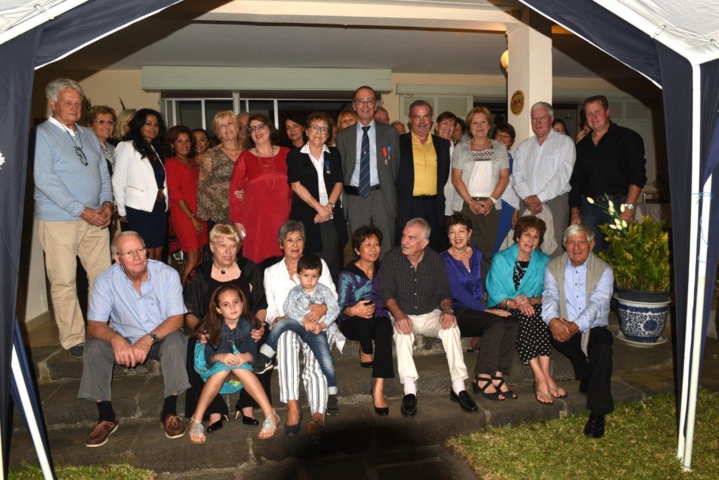 La traditionnelle photo de famille La traditionnelle photo de famille