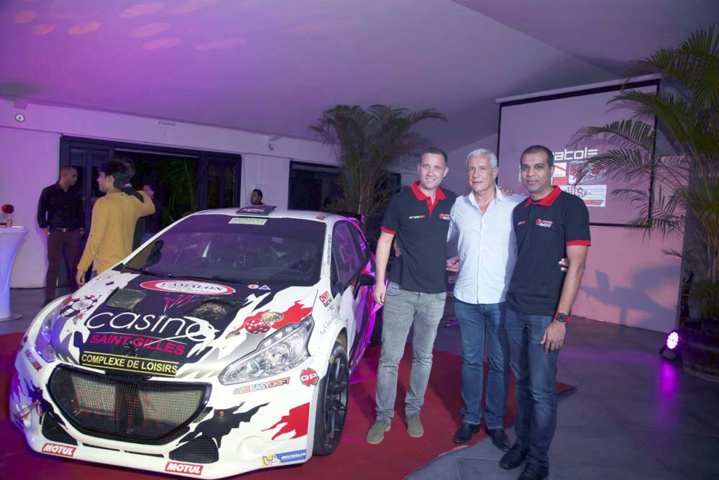 Olivier et Hamza avec François Caillé Olivier et Hamza avec François Caillé