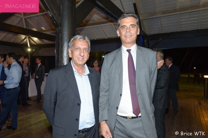 Aziz Patel de 7Magazine.re et le Préfet Dominique Sorain Aziz Patel de 7Magazine.re et le Préfet Dominique Sorain
