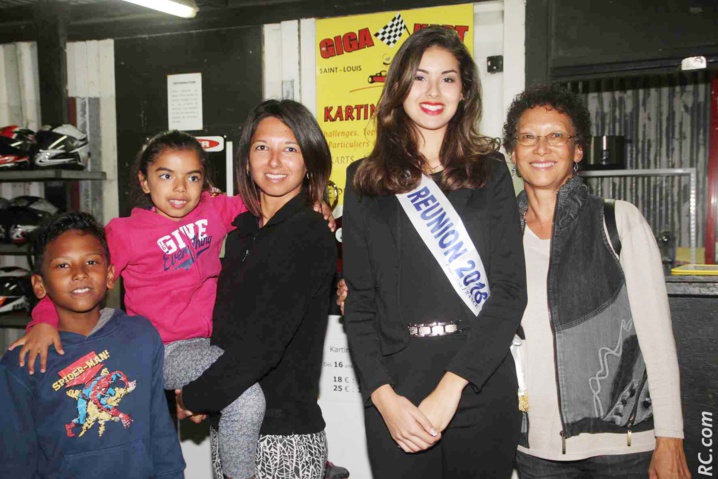 Avec Jessica Charnais, ses enfants et sa maman Avec Jessica Charnais, ses enfants et sa maman