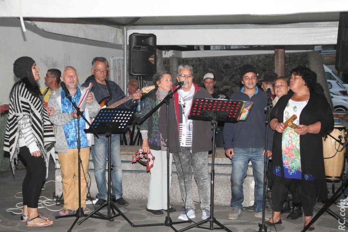 Le groupe Kerveguen est venu « met' l'ambiance » dans le centre-ville Le groupe Kerveguen est venu « met' l'ambiance » dans le centre-ville