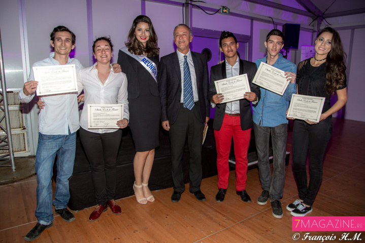 Les lauréats avec Miss Réunion et Mario Lechat, président du SPAR