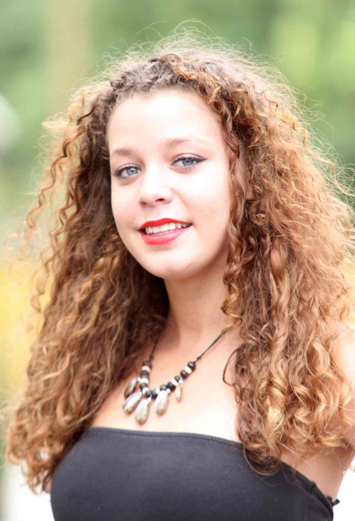 9. Anaïs Gironcel 9. Anaïs Gironcel