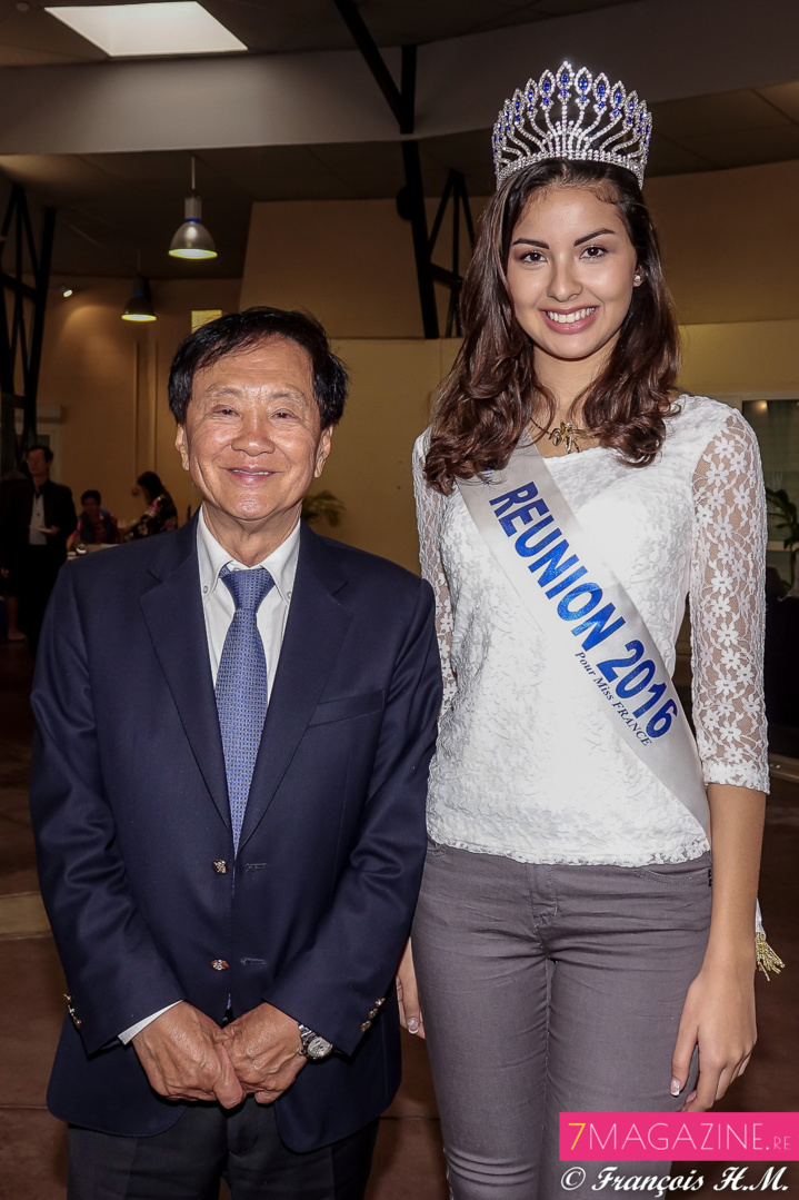 André Thien Ah-Koon, maire du Tampon, et Ambre N'guyen, Miss Réunion 2016 André Thien Ah-Koon, maire du Tampon, et Ambre N'guyen, Miss Réunion 2016