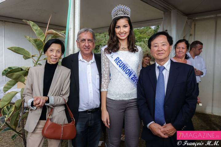 Reine-Marie et André Thien Ah Koon avec Aziz Patel et Ambre N'guyen Reine-Marie et André Thien Ah Koon avec Aziz Patel et Ambre N'guyen