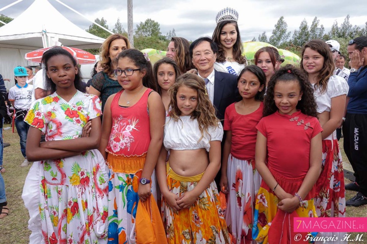 Avec le groupe de danse du 17ème Avec le groupe de danse du 17ème