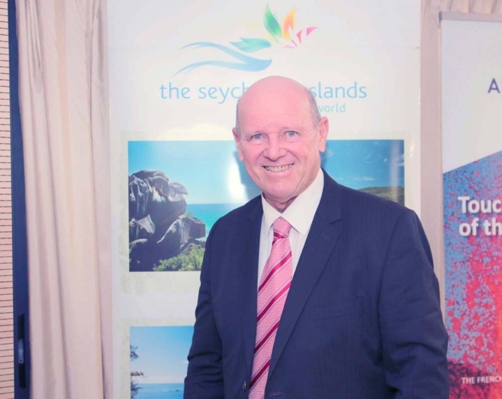 Alain St Ange tout sourire, le tourisme est une affaire qui marche aux Seychelles!
