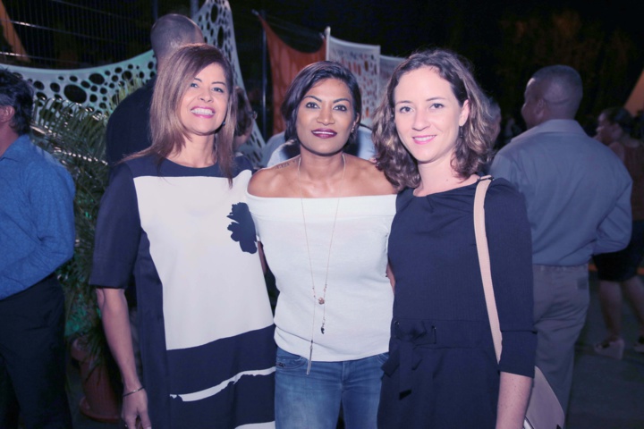 Enfin une piscine à Saint-Leu! Enfin une piscine à Saint-Leu!