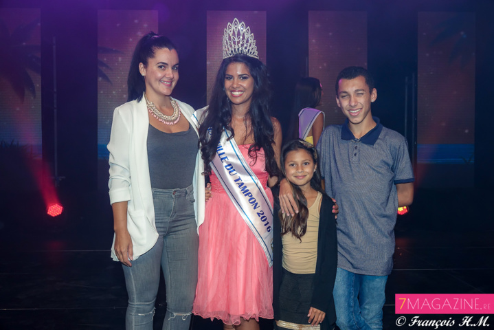 Vâni et sa famille Vâni et sa famille