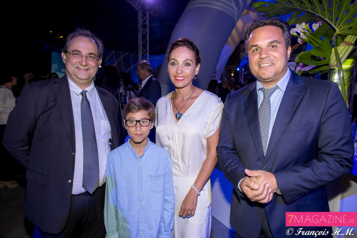 Stéphane Fouassin, Corine Robert et son fils, et Didier Robert Stéphane Fouassin, Corine Robert et son fils, et Didier Robert