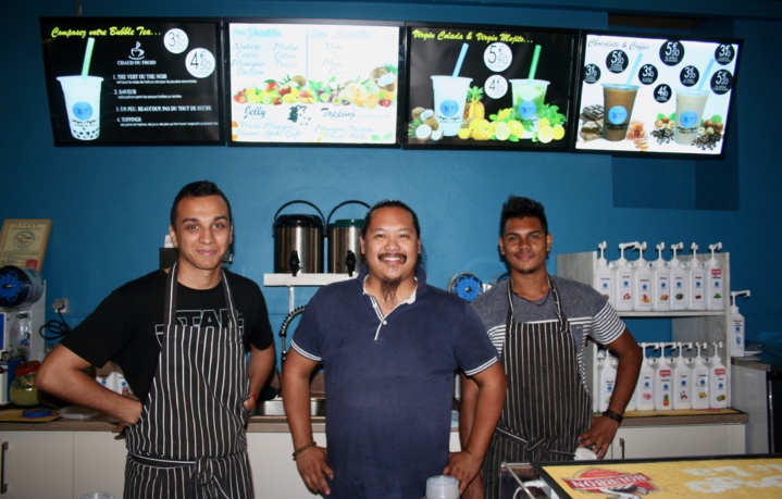 Toute l'équipe de Bubble Tea avec au centre le patron Laurent Soui Mine