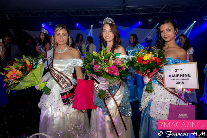Chloé Payet, 1ère dauphine, Ophélie Baillif, Reine de Cilaos, et Esther Fontaine, 2ème dauphine Chloé Payet, 1ère dauphine, Ophélie Baillif, Reine de Cilaos, et Esther Fontaine, 2ème dauphine