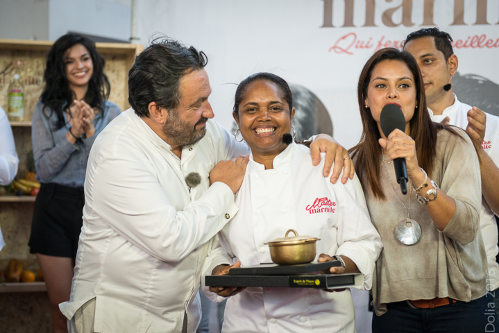 Yves Camdeborde félicite Dolorès Sinapan Yves Camdeborde félicite Dolorès Sinapan