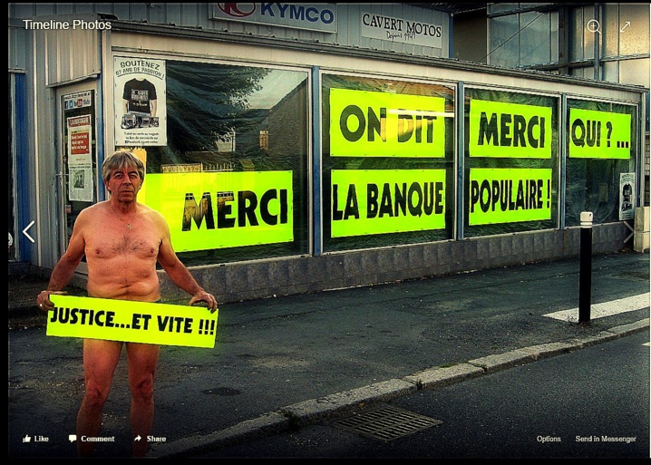 Nu sur Facebook pour dénoncer sa banque Nu sur Facebook pour dénoncer sa banque