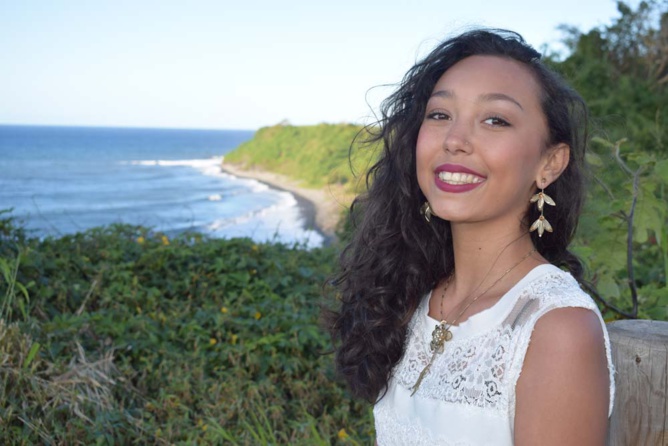 N°11: Jennifer Hamilcaro - 16 ans - Terrain Elisa N°11: Jennifer Hamilcaro - 16 ans - Terrain Elisa