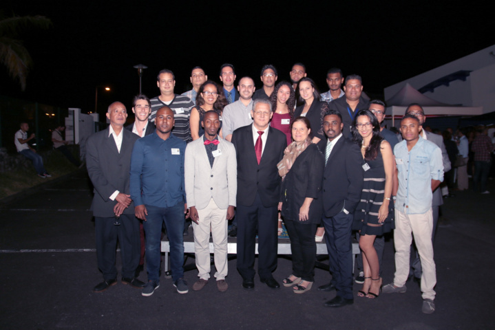 Charles-Henri Donz et ses collaborateurs Charles-Henri Donz et ses collaborateurs