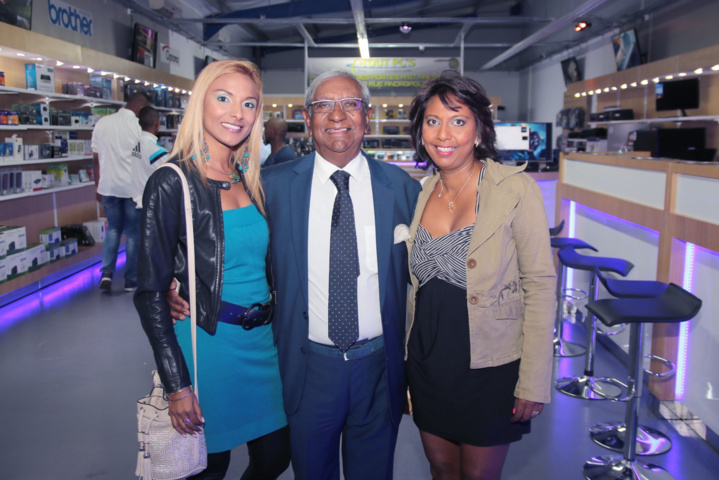 Ketty Sarane, Jean-Paul Virapoullé, et Lynda Savaranin Ketty Sarane, Jean-Paul Virapoullé, et Lynda Savaranin