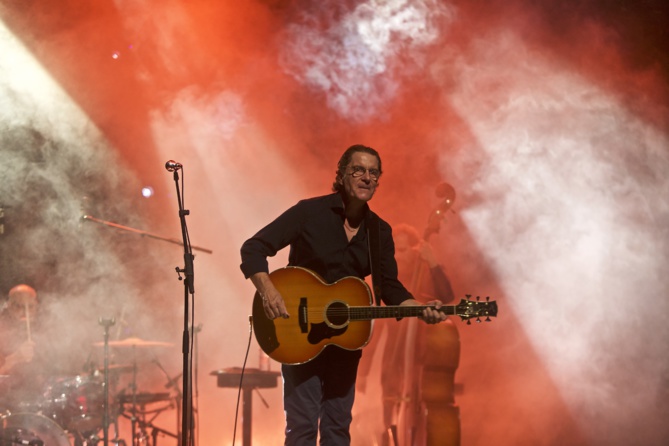 Francis Cabrel en concert, l'indémodable Francis Cabrel en concert, l'indémodable