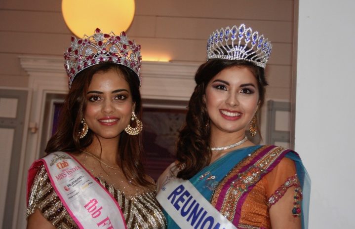 Priyadarshini Chatterjee, Miss India et Ambre N'guyen Miss Réunion Priyadarshini Chatterjee, Miss India et Ambre N'guyen Miss Réunion