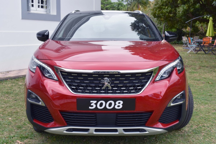 La nouvelle signature avant de Peugeot La nouvelle signature avant de Peugeot