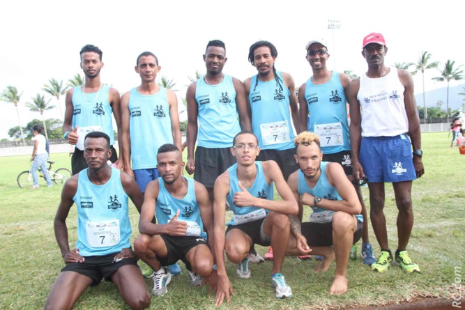 La nouvelle formation de l'Athlétic Clib de la Possession, sous la conduite de Jean-Yves Richard La nouvelle formation de l'Athlétic Clib de la Possession, sous la conduite de Jean-Yves Richard