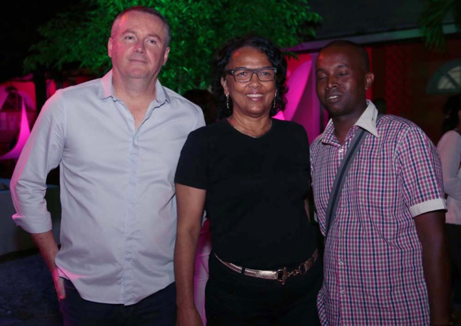 Brigitte Sigismeau, conseillère départementale, avec des invités Brigitte Sigismeau, conseillère départementale, avec des invités