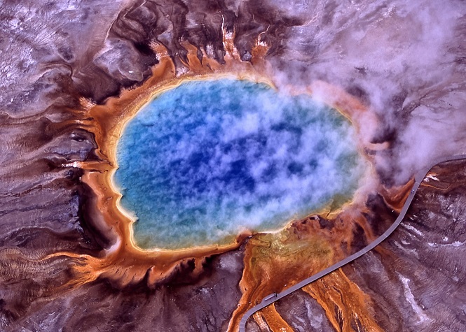 Un jeune homme dissous dans les eaux acides de Yellowstone