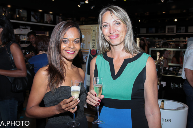 Stéphanie et Stéphanie! Rochecouste pour Moët et Chandon, et Martimort du LUX Saint-Gilles Stéphanie et Stéphanie! Rochecouste pour Moët et Chandon, et Martimort du LUX Saint-Gilles