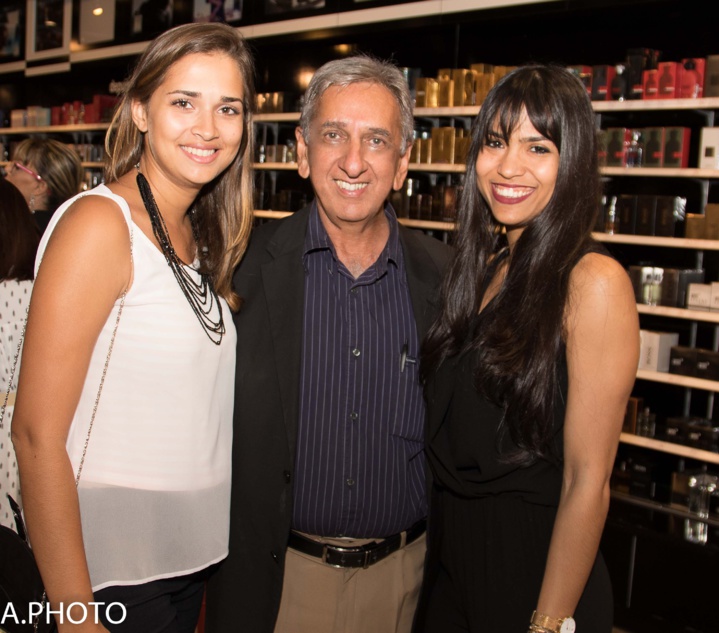 Anne-Gaëlle Laterrière, 1ère dauphine Miss Réunion 2014, Aziz Patel, et Sohini Anne-Gaëlle Laterrière, 1ère dauphine Miss Réunion 2014, Aziz Patel, et Sohini