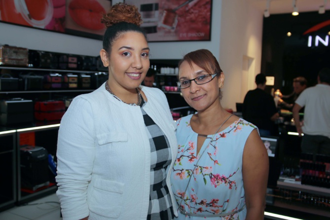 Des invitées de la soirée Des invitées de la soirée