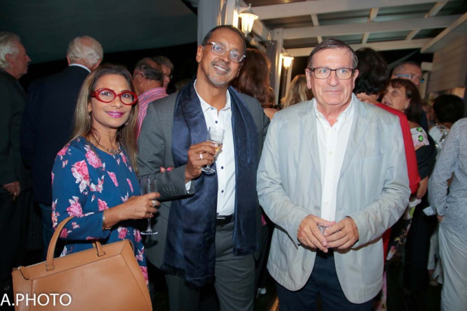 Any et Joël Narayanin, et Dominique Fournel Any et Joël Narayanin, et Dominique Fournel