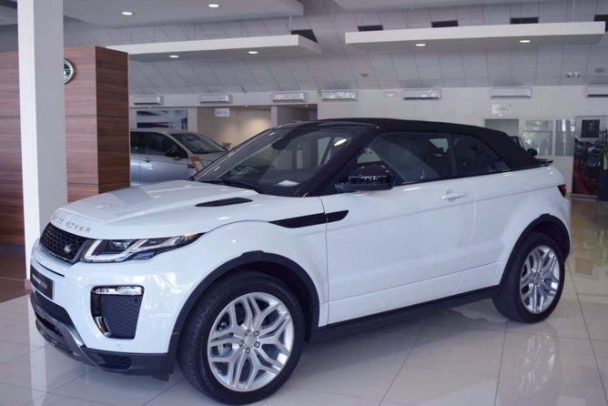 Range Rover Evoque Cabriolet: le ciel, le soleil, la lune et les étoiles… Range Rover Evoque Cabriolet: le ciel, le soleil, la lune et les étoiles…