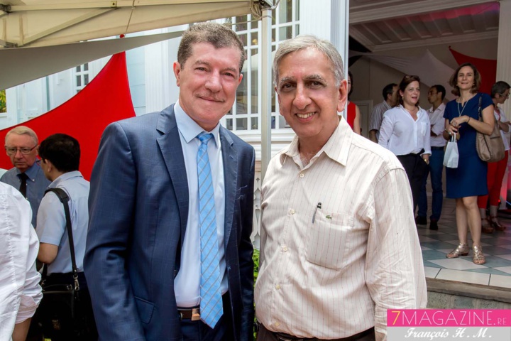 Marcelino Burel passe le témoin à Rémi Amato Marcelino Burel passe le témoin à Rémi Amato