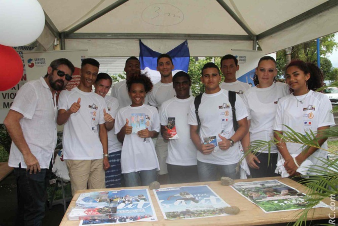 Le stand du Service Civique, placé sous la responsabilité de Bruno Tessier de la DJSCS Le stand du Service Civique, placé sous la responsabilité de Bruno Tessier de la DJSCS