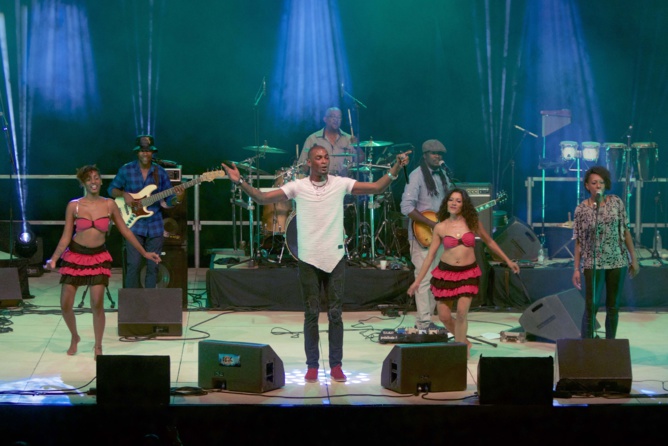 Fiesta mauricienne au Petit Stade de l'Est: oté cousins! Fiesta mauricienne au Petit Stade de l'Est: oté cousins!