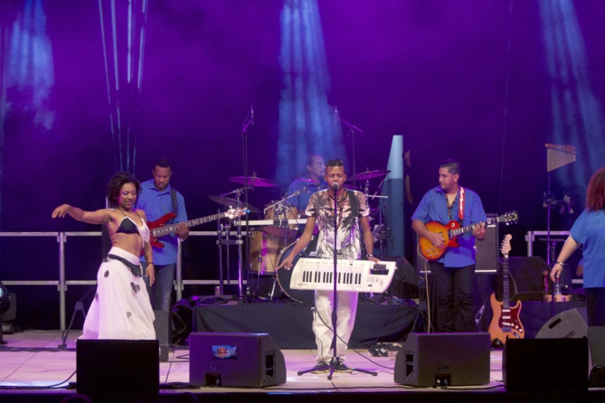 Fiesta mauricienne au Petit Stade de l'Est: oté cousins! Fiesta mauricienne au Petit Stade de l'Est: oté cousins!