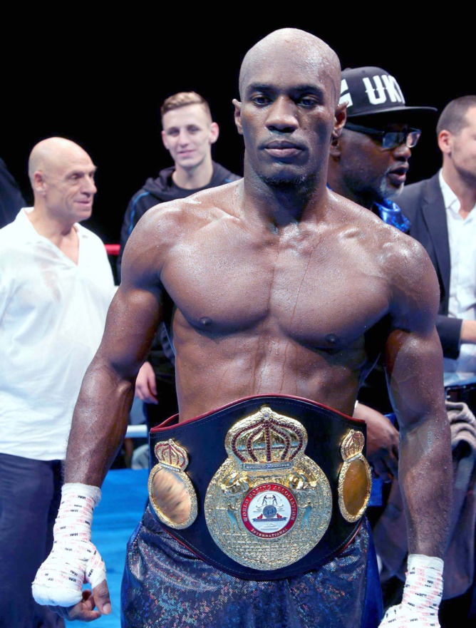 Championnat du monde de boxe: N'Dam écourte le spectacle! Championnat du monde de boxe: N'Dam écourte le spectacle!