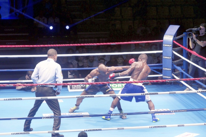 Championnat du monde de boxe: N'Dam écourte le spectacle!