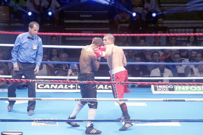 Championnat du monde de boxe: N'Dam écourte le spectacle! Championnat du monde de boxe: N'Dam écourte le spectacle!